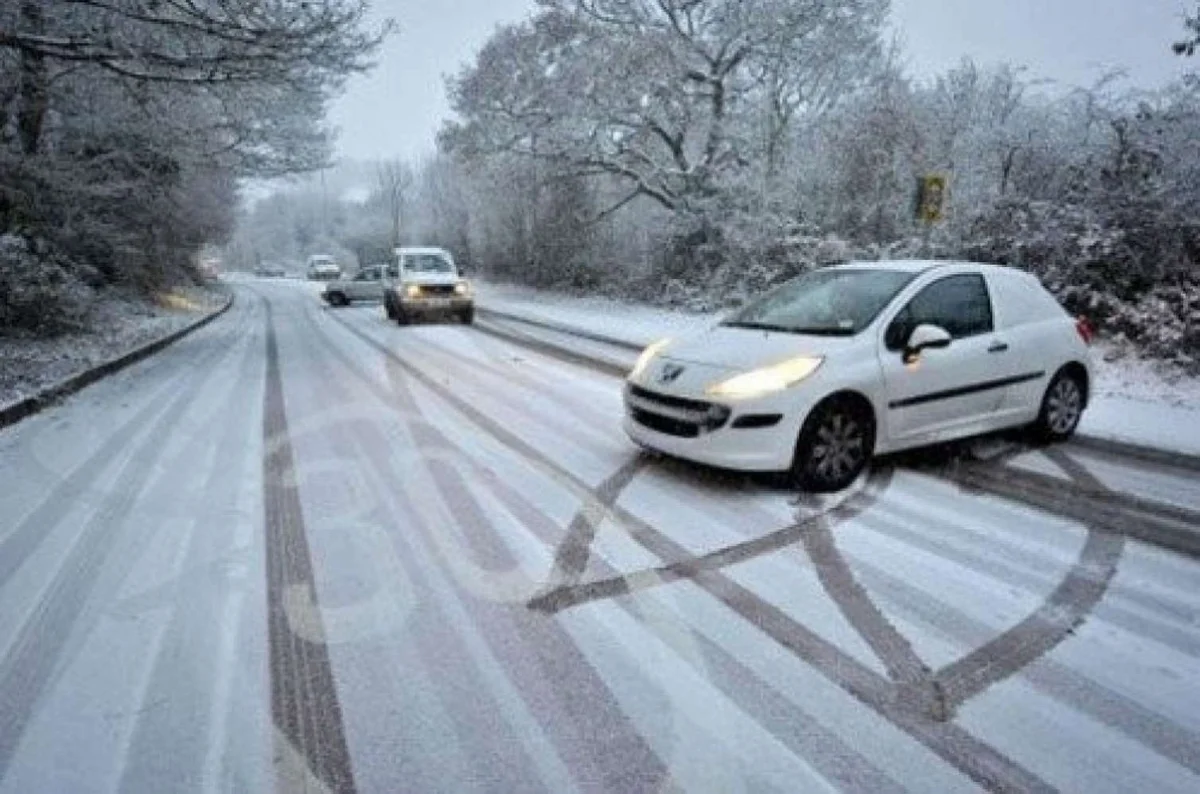 Bu yollar da buz bağladı Sürücülərin diqqətinə