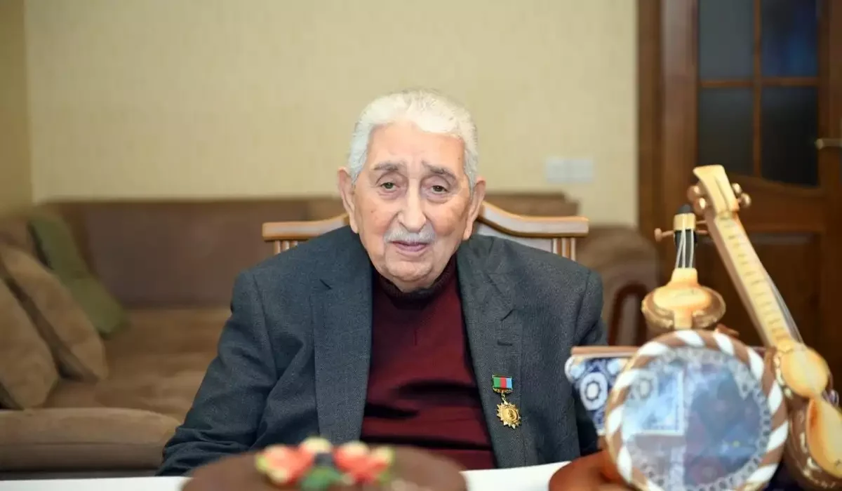 “Arif müəllimin 100 iliyinə 100 quzu kəsəcəyəm”