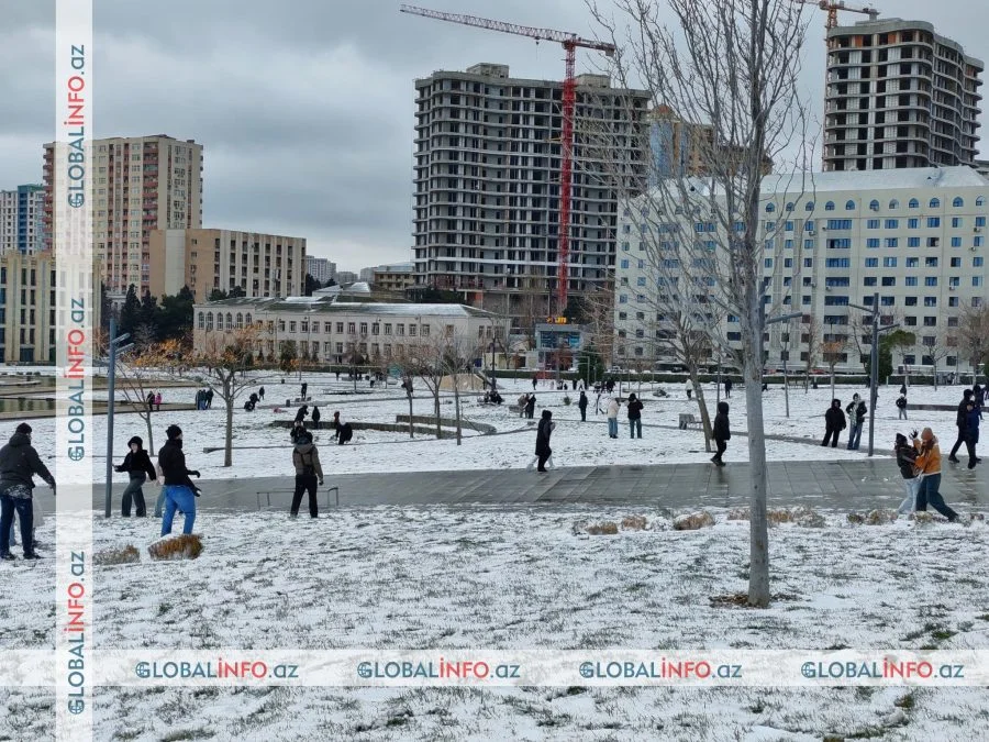 Qarlı Bakıdan görüntülər FOTOSESSİYA