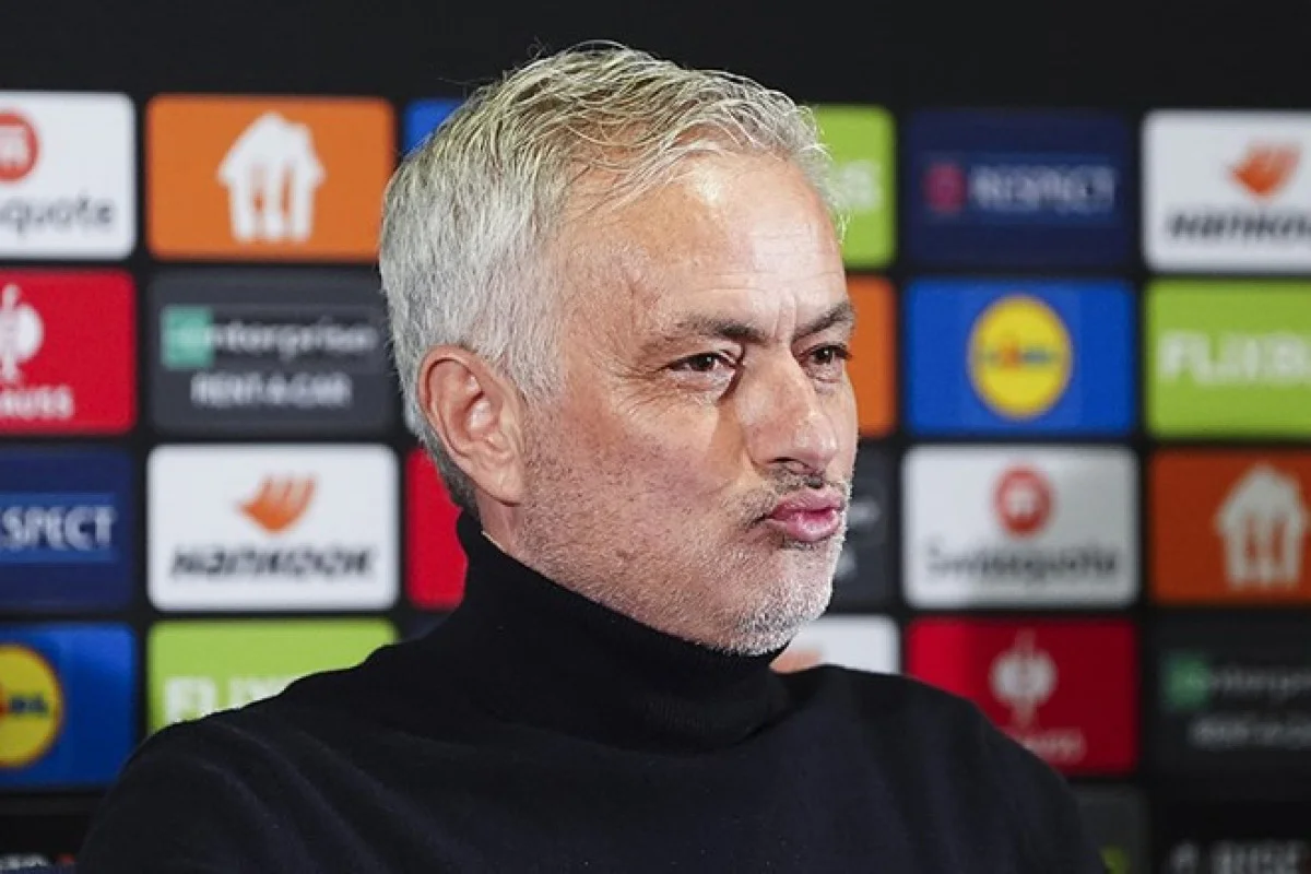 Mourinyo Qalatasaray derbisi barədə: Dönərimi yeyib serialıma baxacam