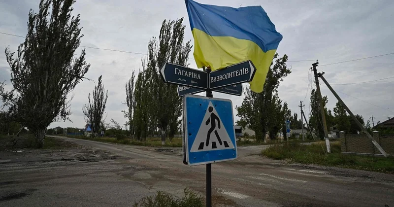 The Guardian: коалиция желающих должна ввести войск в Киев и другие города