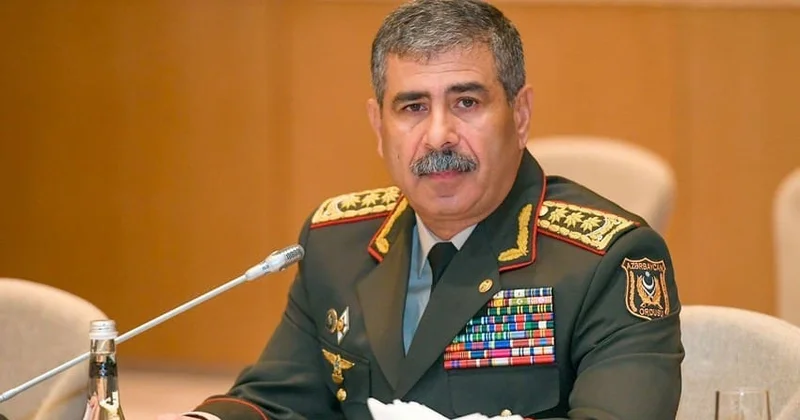 Zakir Həsənov hərbi hissəsi yoxladı