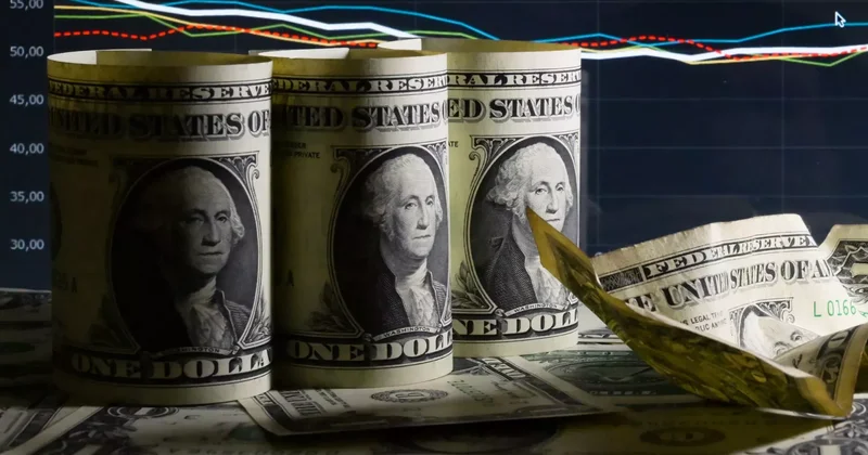 “Anbarda saxlanılan sərmayə” funksiyası zəifləyir: Dolların “şah dövrü” bitir?