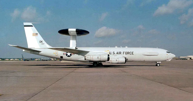 США перебросили шесть самолетов AWACS на авиабазу в Саудовской Аравии