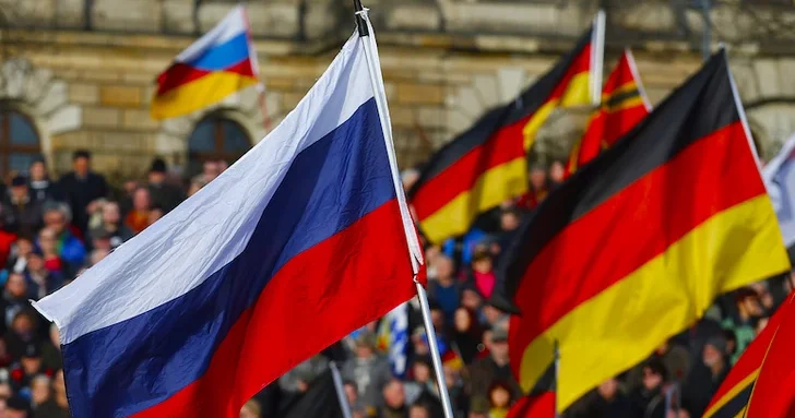 Германия ищет альтернативу ЕС: ставка на конфедерацию и диалог с Россией