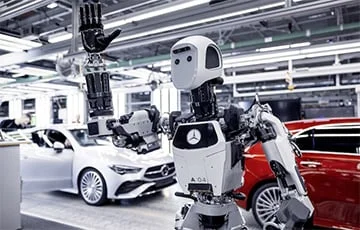 Mercedes Benz Berlin zavodunda insanabənzər robotları təqdim edir