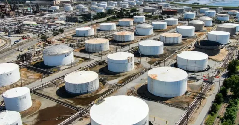 США выпустили первые миллионы баррелей нефти из стратегических запасов