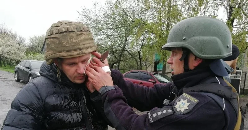 В Украине в полицейских бросили гранату: много раненых Minval Politika