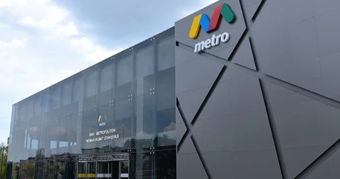 Metropoliten rəhbərliyi üzr istədi