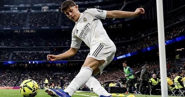 Alvaro Arbeloa Arda Güleri təriflədi