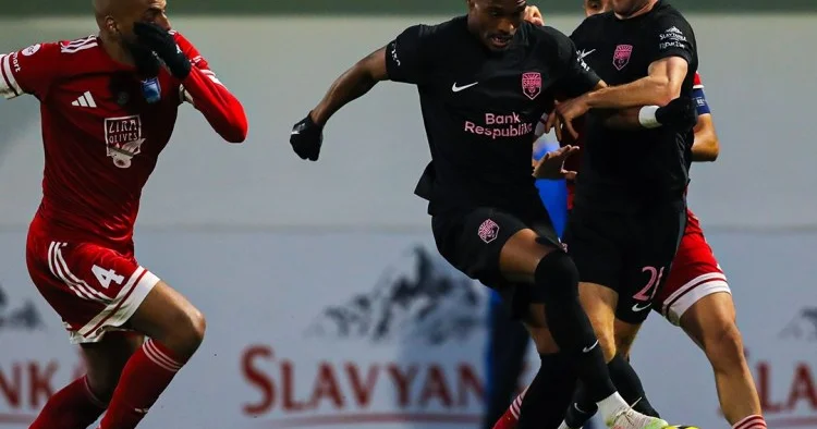 Sabah ın forvardı Qarabağ a qarşı oynamayacaq? meydana çıxmayacağı ehtimal edilir