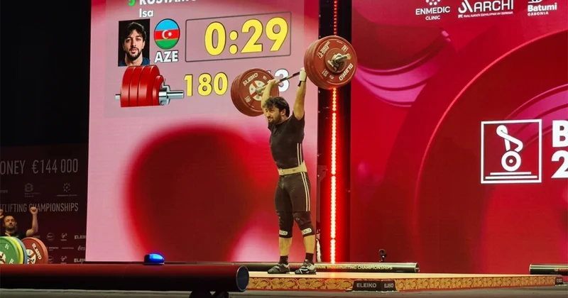 İsa Rüstəmov Avropa çempionatında gümüş medal qazandı