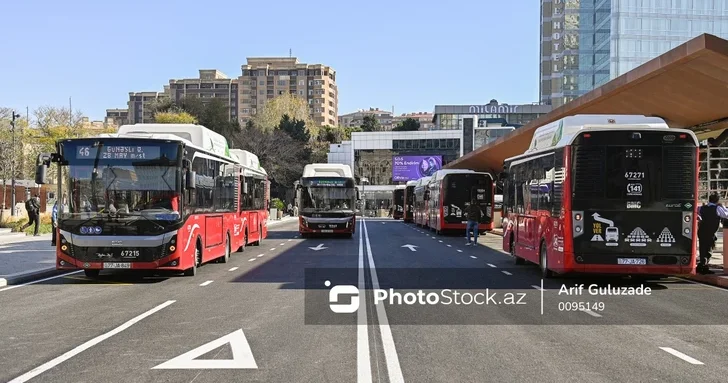 AYNA увеличило число автобусов на маршрутах вдоль линий метро из за сбоя в подземке