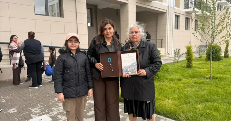 В городе Агдам еще 92 семьям вручены ключи от квартир ФОТО ОБНОВЛЕНО