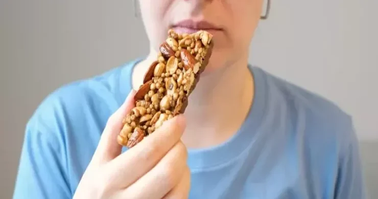 Protein batonlarını sevənlərə xəbərdarlıq