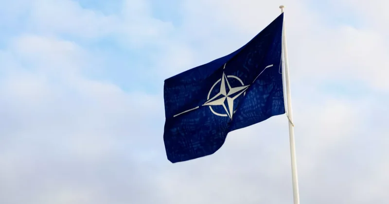 НАТО раскритиковал ядерную политику России и Китая