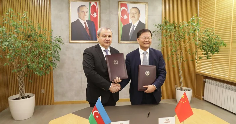 BDU və Çin universiteti arasında ikili diplom proqramına dair müqavilə imzalandı FOTOLAR