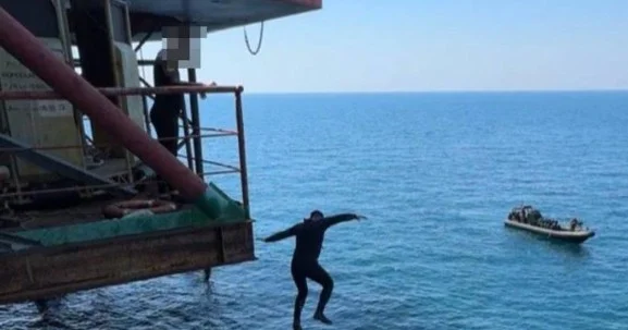 Буданов прыгнул в море с вышки под угрозой российских дронов Minval Politika