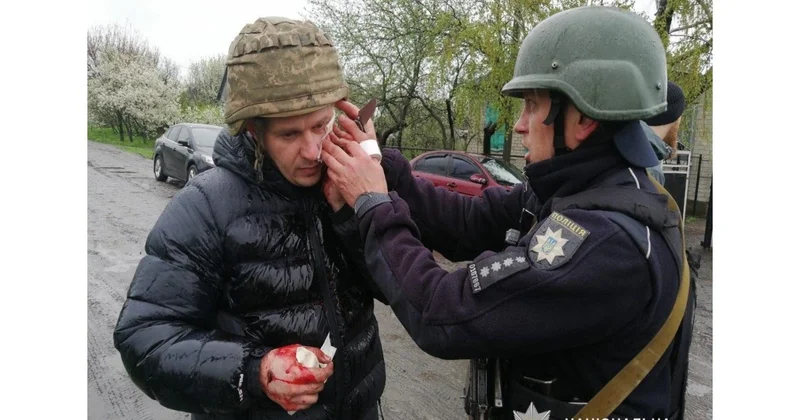 Ukraynada polislərə qumbara atılıb, 6 nəfər yaralanıb