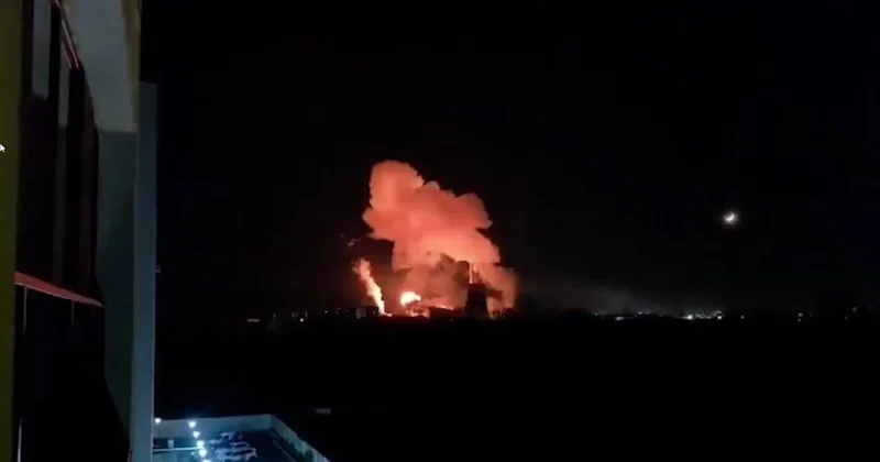 Мощный взрыв на электростанции в Бухаресте ВИДЕО