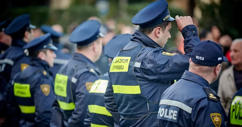 В Грузии задержан подросток по делу о серии грабежей ВИДЕО