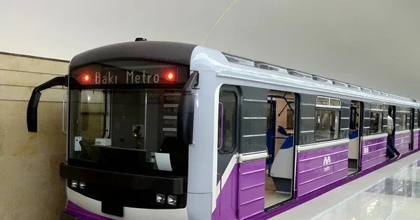 После инцидента в бакинском метро госпитализированы три человека