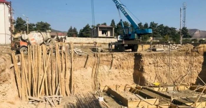 Şuşada 7 binanın tikintisinə 29 milyon manat ayrıldı Şirkətin vergi borcu var