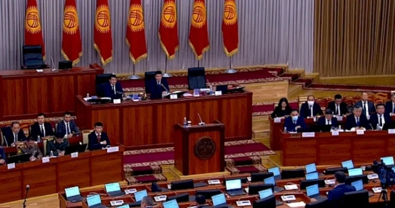 Qırğızıstan Mərkəzi Seçki Komissiyası üzvlərinin sayı azaldılıb