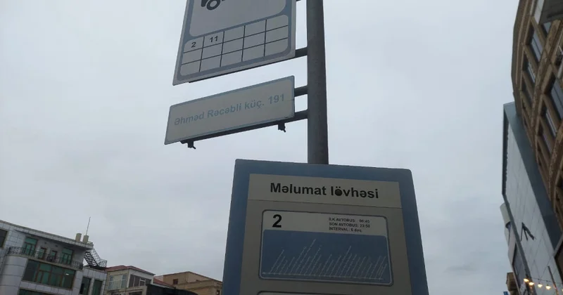 Avtobus dayanacaqlarındakı məlumat lövhələri işləmir Sərnişinlər şikayətçidir AÇIQLAMA
