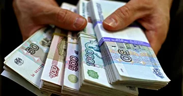 Ruslar banklardan rekord miqdarda nağd pul çıxarıblar…