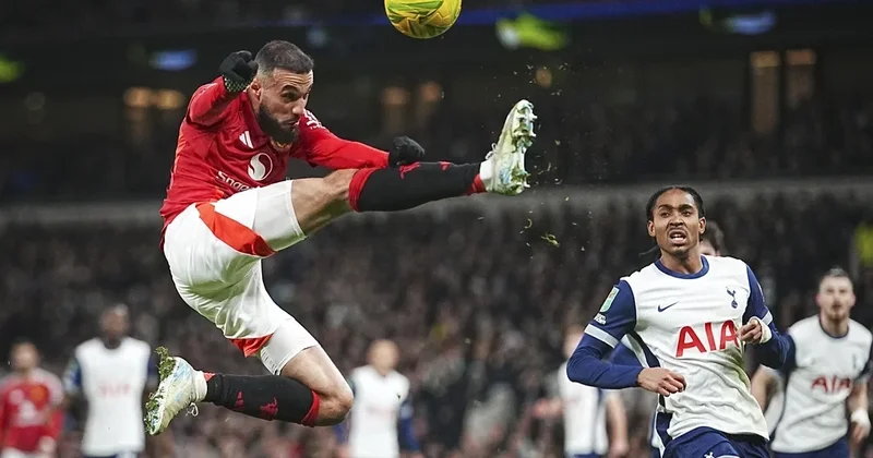 Bukmekerlər kimi şanslı sayırlar: Mançester Yunayted yoxsa Tottenhem ?