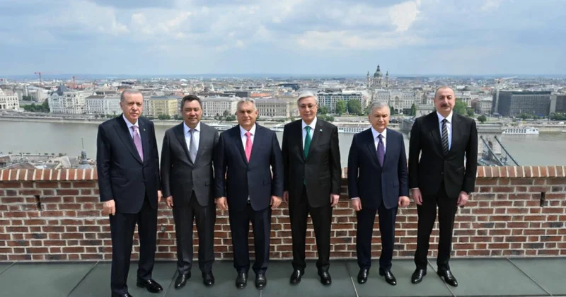 Budapeştdə Türk Dövlətləri Təşkilatının dövlət və hökumət başçılarının şərəfinə rəsmi lanç verilib