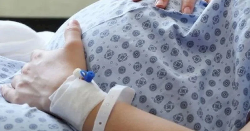 Sabirabadda 20 yaşlı qadın ölü uşaq dünyaya gətirdi