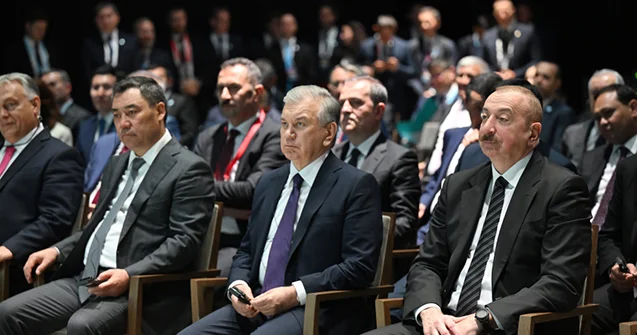 İlham Əliyev təltif olunma mərasimində Fotolar