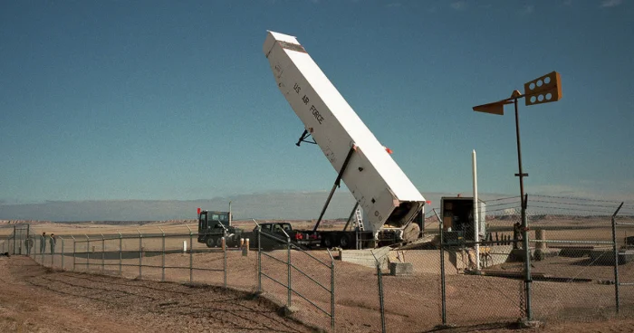 ABŞ da Minuteman III qitələrarası ballistik raketi sınaqdan keçirilib