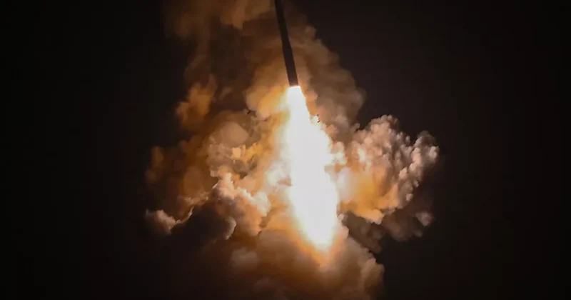 США испытали межконтинентальную ракету Minuteman III