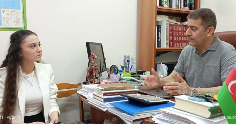 Qorxdunsa, çəkildinsə, səndən siyasətçi olmaz