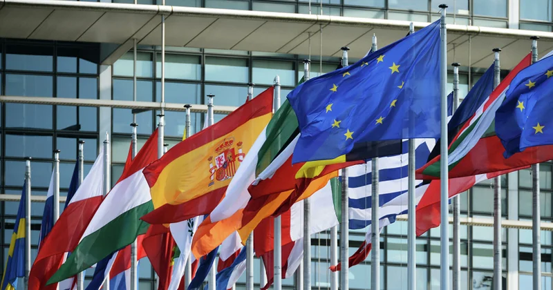 Politico: Brüssel Aİ də malların vahid etiketlənməsini qurmaq niyyətindədir