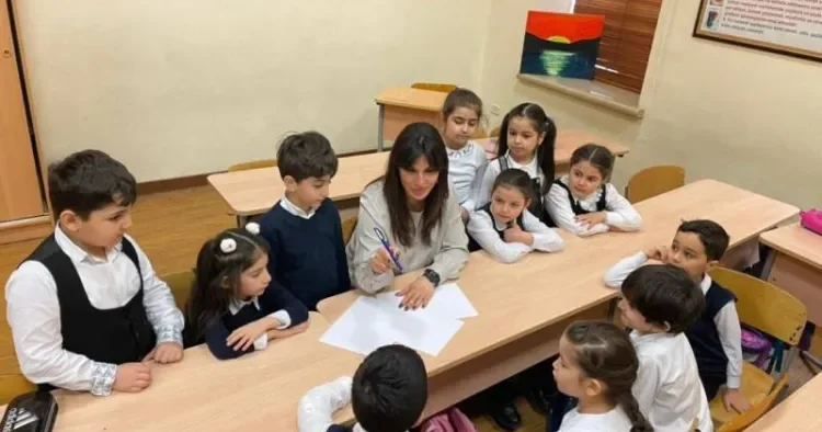 Yeni tədris ilində onların maaşı ARTIRILACAQ