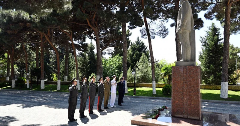 İtaliya nümayəndə heyəti Azərbaycan MMU və HDQ ni ziyarət edib FOTO