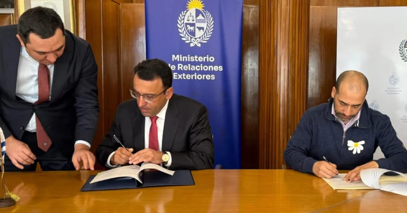 Uruqvaylı gənc diplomatlar ADA Universitetində təşkil olunan kurslarda iştirak edəcəklər