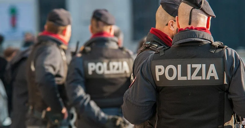 İtaliyada böyük əməliyyat: Yüzə yaxın mafioz həbs edildi