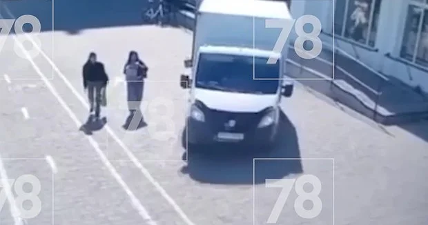 “Qazel” markalı mikroavtobusu pivə ilə oğurlayaraq aşırıb