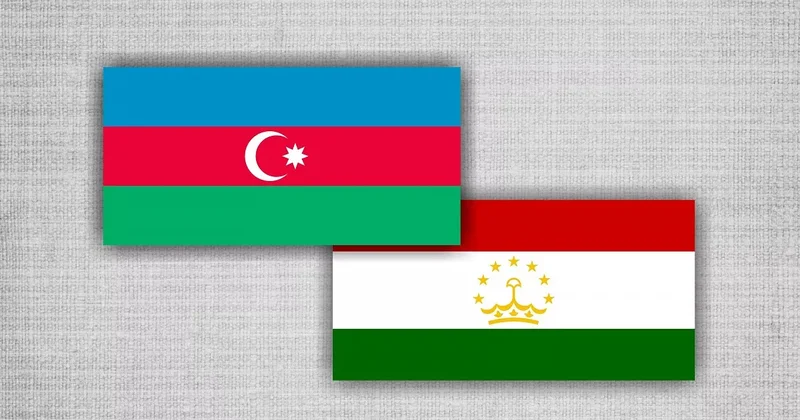 Уголок азербайджанской литературы в Таджикистане ФОТО