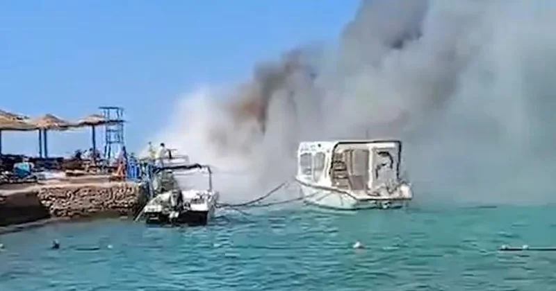 Misirdə 2 gəzinti kateri toqquşdu