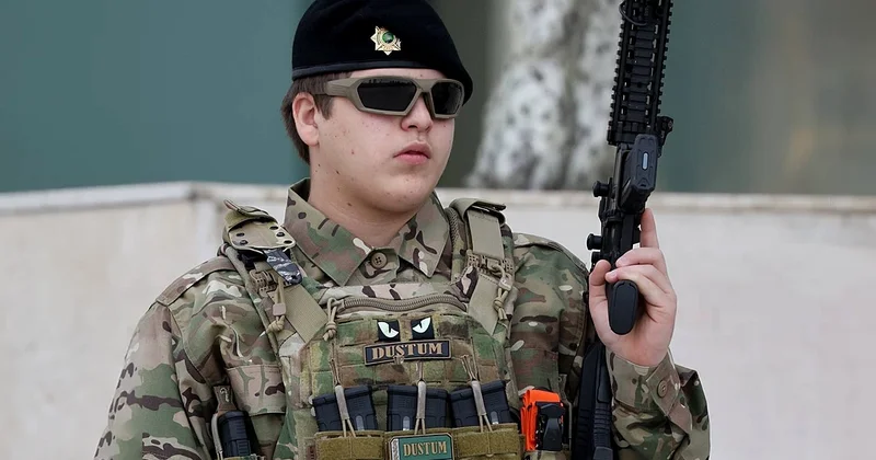 Ramzan Kadırovun 17 yaşlı oğluna 10 günə iki medal verildi