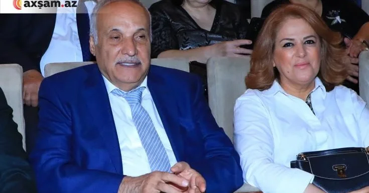 Aygün Bayramova həyat yoldaşı ilə görüntüləndi Fotolar