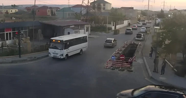 Сняты ограничения на движение транспорта по трассе в Баку, ранее закрытой из за ремонта