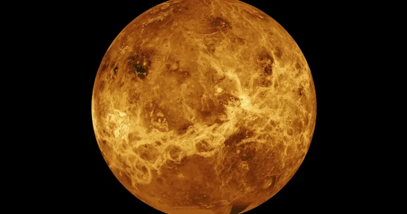 Venerada qəribə dairələr: Səthin altındakı qüvvələr planeti gözlərimizin qarşısında dəyişir