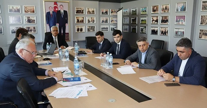 AFFA azyaşlı futbolçuları vuran məşqçinin cəzasını ləğv edib